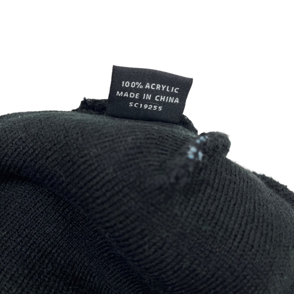 NWOT #Lit Pom Pom Beanie - Picture 4 of 7